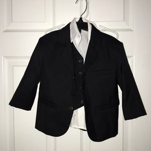 3T 4 piece suit